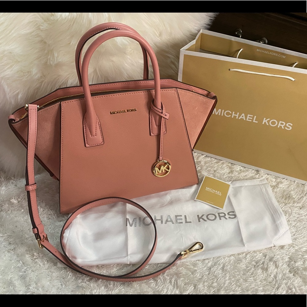 💯% Authentic And Brandnew MICHEAL KORS
